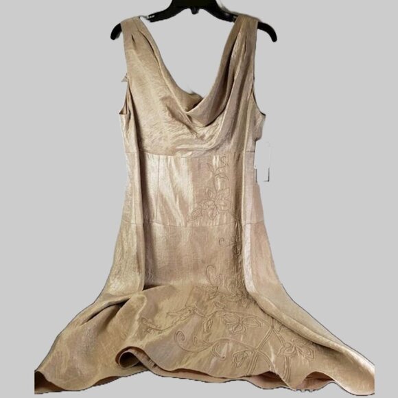 Adrianna Papell Gold Maxi Dress - Picture 3 of 10